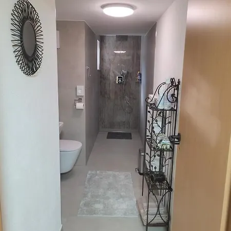 Apartment I24rooms - Gaestezimmer Mit Eigenem Garten Legau