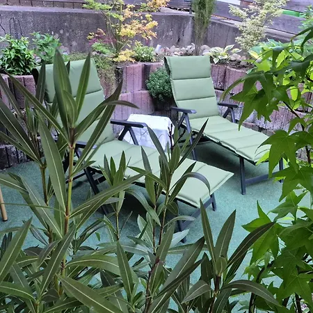 Apartment I24rooms - Gaestezimmer Mit Eigenem Garten *