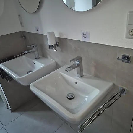 I24rooms * Legau